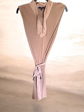 GAP Taupe Sleeveless V-Neck Knit Dress with Silk Tie Sz. M GUC